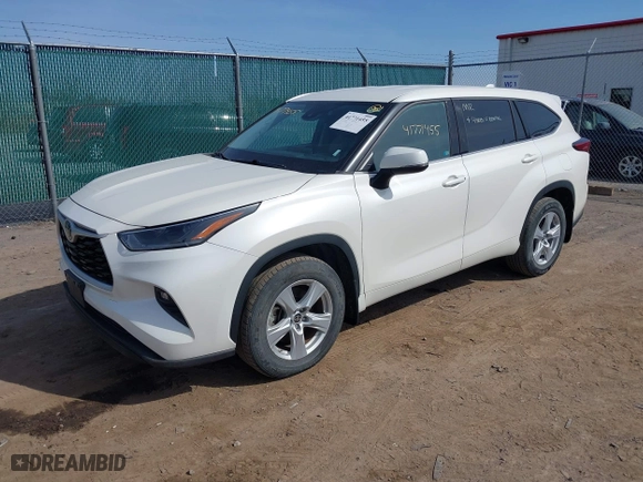 2021 Toyota Highlander L with VIN 5TDBZRBH3MS534991, listed as a IAAI auction lot 41771455 with 66,517 mi miles. Bid and sale history available at carsss.com. Image 2.