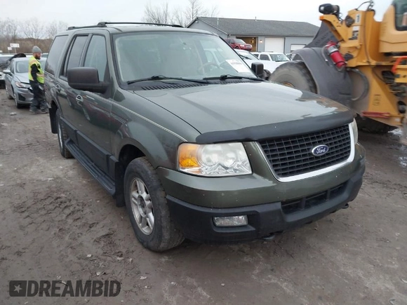2004 Ford Expedition Special Service with VIN 1FMPU16L64LB74097, listed as a IAAI auction lot 41938850 with 168,436 mi miles. Bid and sale history available at carsss.com. Image 1.
