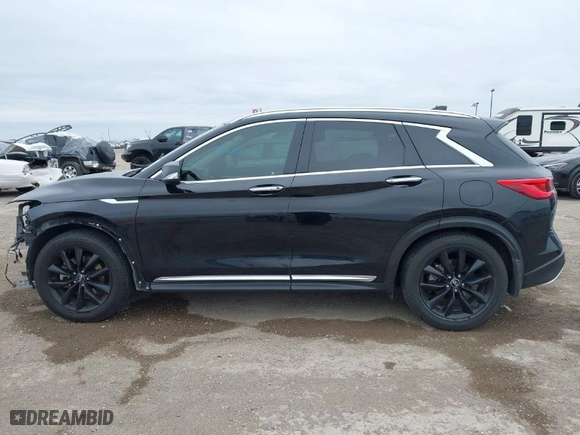 2019 Infiniti QX50 ESSENTIAL with VIN 3PCAJ5M10KF147960, listed as a IAAI auction lot 41634285 with 92,811 mi miles. Bid and sale history available at carsss.com. Image 15.