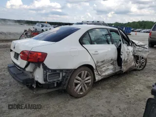 2013 Volkswagen Jetta GLI Autobahn с VIN 3VW467AJ2DM208994, выставлен на аукционе Copart как лот 67785464 с пробегом Не указан миль и Списание • Salvage title. История ставок и продаж доступна на DreamBid. Изображение 3.