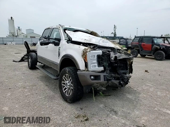 2017 Ford F-350 Platinum z VIN 1FT8W3BT6HEE91411, wystawiony jako Copart lot #60792275 z przebiegiem 131 786 mil mil oraz Szkoda całkowita • Salvage title. Historia ofert i sprzedaży dostępna na DreamBid. Obrazek 13.