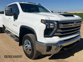 2024 Chevrolet Silverado 3500HD LT with VIN 1GC4YTEY4RF240866, listed as a Copart auction lot 80720054 with 6,929 mi miles and Salvage Title. Bid and sale history available at carsss.com. Image 1.