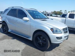 2007 Mercedes-Benz M 500 с VIN 4JGBB75E77A208800, выставлен на аукционе IAAI как лот 42478141 с пробегом 157 840 миль миль и . История ставок и продаж доступна на DreamBid. Изображение 1.