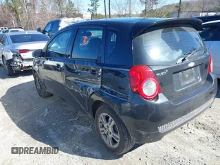2009 Chevrolet Aveo 2LT z VIN KL1TG66EX9B349321, wystawiony jako IAAI lot #41575885 z przebiegiem 177 270 mil mil oraz . Historia ofert i sprzedaży dostępna na DreamBid. Obrazek 3.