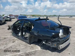 2019 Dodge Charger Scat Pack with VIN 2C3CDXGJ0KH635697, listed as a IAAI auction lot 41924121 with Not Provided miles and . Bid and sale history available at DreamBid. Image 18.