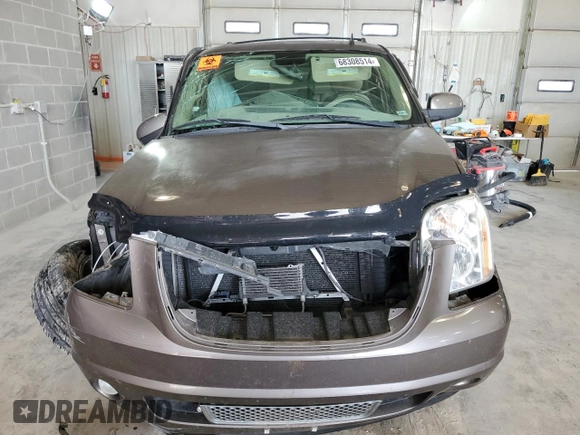 2013 GMC Yukon Denali with VIN 1GKS2EEF4DR225153, listed as a Copart auction lot 68308514 with 0 mi miles and Salvage Title. Bid and sale history available at carsss.com. Image 5.