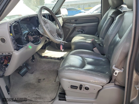 2006 GMC Yukon XL Denali with VIN 1GKFK66UX6J135785, listed as a Copart auction lot 50426245 with NaN miles and Salvage Title. Bid and sale history available at carsss.com. Image 7.