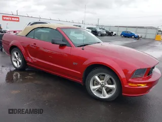 2006 Ford Mustang GT Deluxe with VIN 1ZVHT85H265254423, listed as a IAAI auction lot 41482622 with 122,049 mi miles. Bid and sale history available at carsss.com. Image 1.