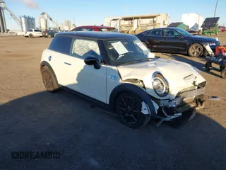 2020 MINI Hardtop Cooper S z VIN WMWXR5C00L2L49498, wystawiony jako IAAI lot #40679562 z przebiegiem 48 387 mil mil oraz . Historia ofert i sprzedaży dostępna na DreamBid. Obrazek 1.