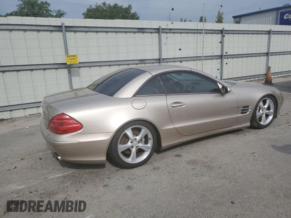 2005 Mercedes-Benz SL z VIN WDBSK76F25F087071, wystawiony jako Copart lot #56153185 z przebiegiem 95 135 mil mil oraz Tytuł czysty. Historia ofert i sprzedaży dostępna na DreamBid. Obrazek 3.