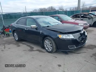 2012 Lincoln MKZ z VIN 3LNHL2GC4CR811211, wystawiony jako IAAI lot #41717686 z przebiegiem 182 923 mil mil oraz . Historia ofert i sprzedaży dostępna na DreamBid. Obrazek 1.
