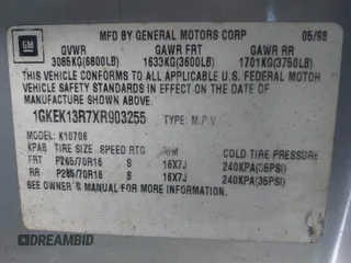 1999 GMC Denali z VIN 1GKEK13R7XR903255, wystawiony jako IAAI lot #41496032 z przebiegiem 233 645 mil mil oraz . Historia ofert i sprzedaży dostępna na DreamBid. Obrazek 9.