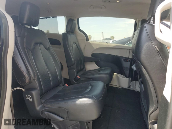 2018 Chrysler Pacifica Touring L z VIN 2C4RC1BG7JR353227, wystawiony jako Copart lot #55257335 z przebiegiem 90 697 mil mil oraz Szkoda całkowita • Salvage title. Historia ofert i sprzedaży dostępna na DreamBid. Obrazek 11.