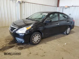 2018 Nissan Versa S Plus with VIN 3N1CN7AP1JL839522, listed as a Copart auction lot 71811353 with 122,478 mi miles and Salvage Title. Bid and sale history available at carsss.com. Image 1.