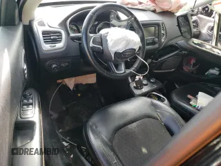 2018 Jeep Compass Latitude with VIN 3C4NJDBB0JT191125, listed as a Copart auction lot 52825905 with 188,553 mi miles and Clean Title. Bid and sale history available at carsss.com. Image 8.