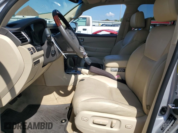 2015 Lexus LX 570 with VIN JTJHY7AXXF4167030, listed as a Copart auction lot 68377784 with 41,136 mi miles and Salvage Title. Bid and sale history available at DreamBid. Image 7.