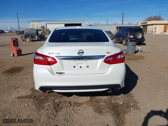 2017 Nissan Altima 2.5 SR with VIN 1N4AL3APXHC178068, listed as a IAAI auction lot 41480530 with 35,780 mi miles. Bid and sale history available at carsss.com. Image 17.