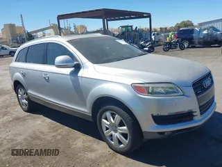2007 Audi Q7 with VIN WA1AV74L67D046982, listed as a IAAI auction lot 40306587 with 112,640 mi miles and . Bid and sale history available at DreamBid. Image 1.