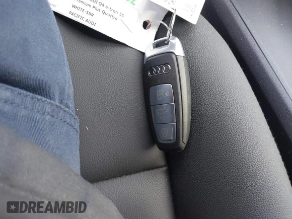 2024 Audi Q4 e-tron Premium Plus with VIN WA1LUBFZ0RP034490, listed as a IAAI auction lot 41382884 with 738 mi miles and . Bid and sale history available at DreamBid. Image 11.