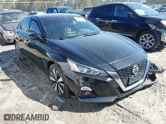2020 Nissan Altima 2.5 SV with VIN 1N4BL4DVXLC285909, listed as a IAAI auction lot 41798126 with 158,461 mi miles. Bid and sale history available at carsss.com. Image 1.