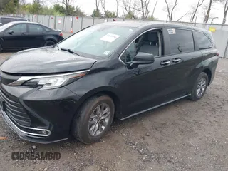 2022 Toyota Sienna XLE with VIN 5TDYRKEC3NS111265, listed as a IAAI auction lot 42041080 with 114,667 mi miles and . Bid and sale history available at DreamBid. Image 2.
