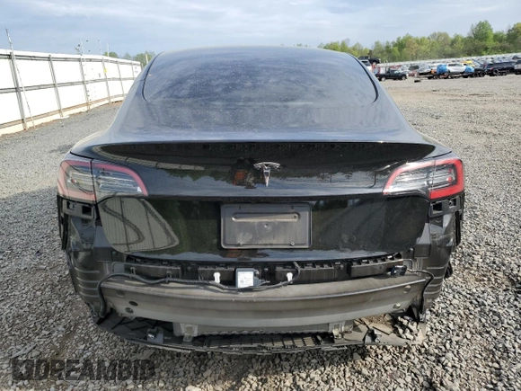 2023 Tesla Model 3 z VIN 5YJ3E1EA3PF698993, wystawiony jako Copart lot #55033655 z przebiegiem Nie podano mil oraz Szkoda całkowita • Salvage title. Historia ofert i sprzedaży dostępna na DreamBid. Obrazek 6.