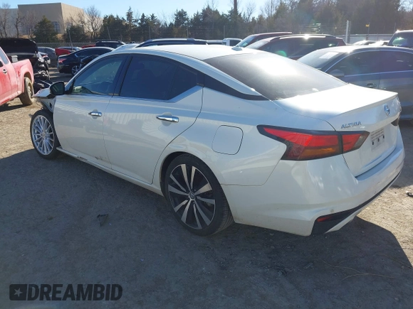 2019 Nissan Altima 2.5 Platinum with VIN 1N4BL4FV3KC114351, listed as a IAAI auction lot 41414004 with 93,291 mi miles. Bid and sale history available at carsss.com. Image 3.