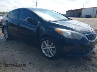 2015 Kia Forte LX with VIN KNAFX4A60F5313476, listed as a IAAI auction lot 41852242 with 161,532 mi miles. Bid and sale history available at carsss.com. Image 1.