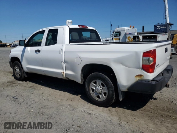 2018 Toyota Tundra SR with VIN 5TFUM5F16JX077659, listed as a Copart auction lot 63425235 with 220,170 mi miles and Clean title. Bid and sale history available at DreamBid. Image 2.