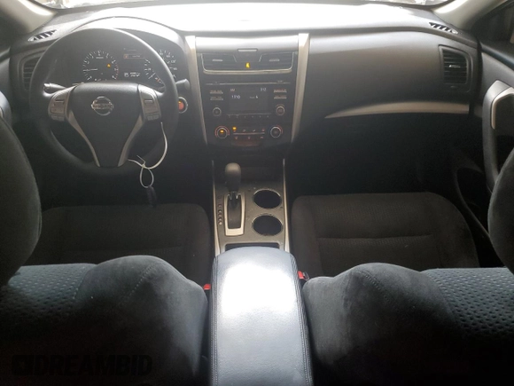 2015 Nissan Altima SV z VIN 1N4AL3AP5FC572770, wystawiony jako Copart lot #50510935 z przebiegiem 122 851 mil mil oraz Szkoda całkowita • Salvage title. Historia ofert i sprzedaży dostępna na DreamBid. Obrazek 8.