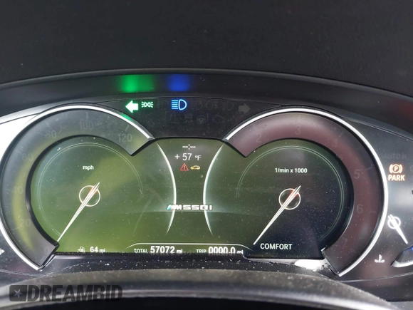 2018 BMW 5 Series M550i xDrive with VIN WBAJB9C53JB286035, listed as a IAAI auction lot 40590380 with 57,072 mi miles and . Bid and sale history available at carsss.com. Image 7.