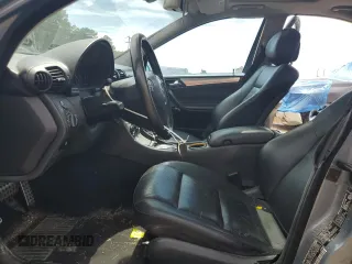 2006 Mercedes-Benz C 230 Sport с VIN WDBRF52HX6A836468, выставлен на аукционе Copart как лот 64101725 с пробегом 175 921 миль миль и Списание • Salvage title. История ставок и продаж доступна на DreamBid. Изображение 7.