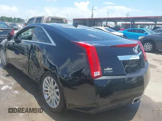 2012 Cadillac CTS Performance z VIN 1G6DJ1E31C0139231, wystawiony jako IAAI lot #42446853 z przebiegiem 102 857 mil mil oraz . Historia ofert i sprzedaży dostępna na DreamBid. Obrazek 3.