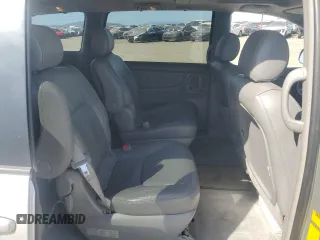 2008 Toyota Sienna XLE with VIN 5TDZK22C18S125019, listed as a Copart auction lot 52600125 with 117,043 mi miles and Salvage Title. Bid and sale history available at carsss.com. Image 10.