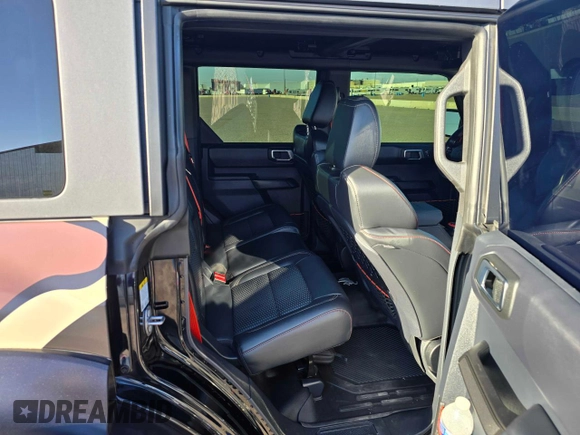 2022 Ford Bronco Raptor with VIN 1FMEE5JR6NLA50100, listed as a Copart auction lot 76635584 with 4,654 mi miles and Salvage Title. Bid and sale history available at carsss.com. Image 6.