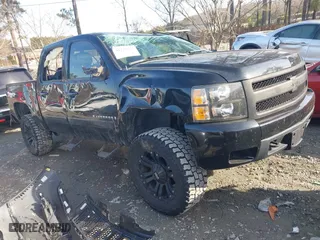 2008 Chevrolet Silverado 1500 LT w/1LT with VIN 2GCEK133881327399, listed as a IAAI auction lot 41334350 with 241,231 mi miles. Bid and sale history available at carsss.com. Image 1.