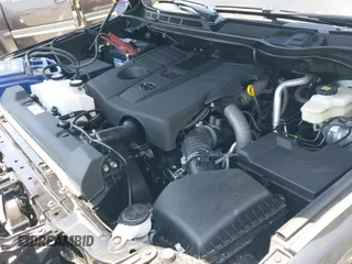 2025 Toyota Tundra SR с VIN 5TFLA5AB8SX045320, выставлен на аукционе IAAI как лот 42640649 с пробегом 3 439 миль миль и . История ставок и продаж доступна на DreamBid. Изображение 21.