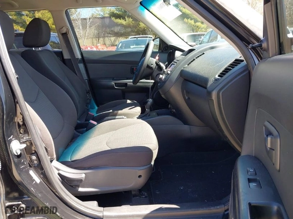 2013 Kia Soul with VIN KNDJT2A58D7570097, listed as a IAAI auction lot 42038684 with 159,091 mi miles. Bid and sale history available at carsss.com. Image 5.
