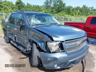 2011 Chevrolet Avalanche LTZ with VIN 3GNTKGE3XBG224756, listed as a IAAI auction lot 42537014 with 148,206 mi miles and . Bid and sale history available at DreamBid. Image 1.