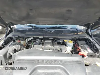2020 Ram 3500 Tradesman z VIN 3C63RRGL4LG169632, wystawiony jako Copart lot #51488125 z przebiegiem 220 035 mil mil oraz Tytuł czysty. Historia ofert i sprzedaży dostępna na DreamBid. Obrazek 11.
