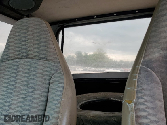 2000 Jeep Wrangler Sport with VIN 1J4FA49S9YP743515, listed as a Copart auction lot 53906305 with 247,349 mi miles and Salvage title. Bid and sale history available at DreamBid. Image 10.