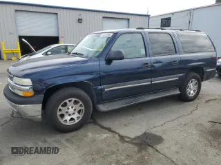 2004 Chevrolet Suburban LT with VIN 3GNEC16T84G207457, listed as a Copart auction lot 45223965 with 194,820 mi miles and Salvage Title. Bid and sale history available at carsss.com. Image 1.
