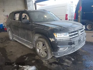 2019 Volkswagen Atlas SEL Premium z VIN 1V2NR2CA2KC505937, wystawiony jako IAAI lot #41432038 z przebiegiem 50 101 mil mil oraz . Historia ofert i sprzedaży dostępna na DreamBid. Obrazek 1.