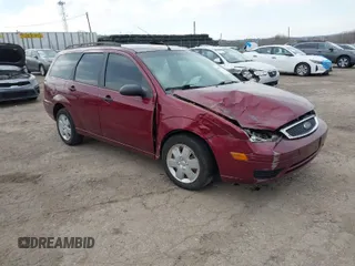 2006 Ford Focus SE with VIN 1FAFP36N76W133098, listed as a IAAI auction lot 41847337 with 117,371 mi miles and . Bid and sale history available at carsss.com. Image 1.