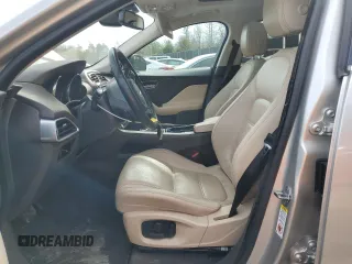 2017 Jaguar F-Pace 35t Prestige z VIN SADCK2BVXHA060972, wystawiony jako Copart lot #48649505 z przebiegiem 48 055 mil mil oraz Szkoda całkowita • Salvage title. Historia ofert i sprzedaży dostępna na DreamBid. Obrazek 7.