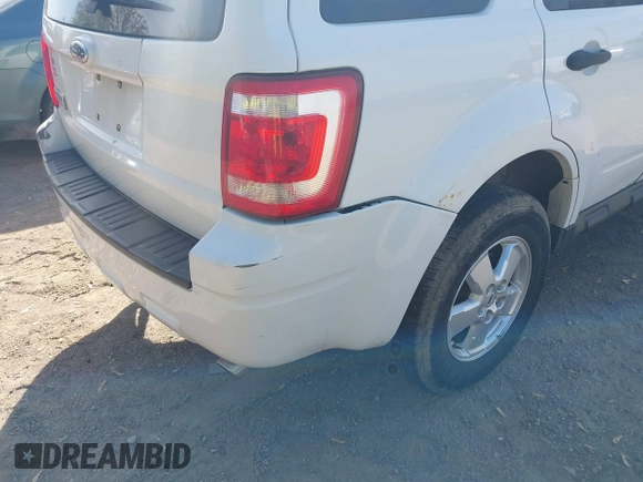 2008 Ford Escape XLS with VIN 1FMCU02Z68KC25600, listed as a IAAI auction lot 42142064 with 337,207 mi miles and . Bid and sale history available at DreamBid. Image 6.
