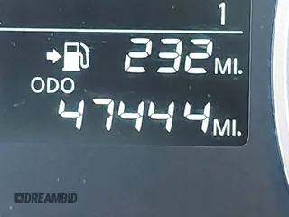 2022 Nissan Kicks S z VIN 3N1CP5BV7NL511927, wystawiony jako IAAI lot #42025240 z przebiegiem 47 444 mil mil oraz . Historia ofert i sprzedaży dostępna na DreamBid. Obrazek 16.