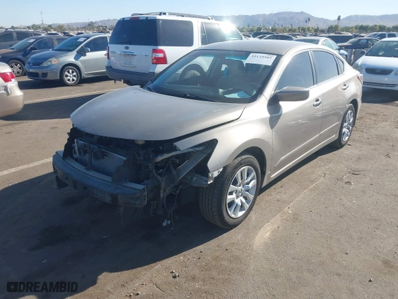 2015 Nissan Altima 2.5 with VIN 1N4AL3AP8FN914443, listed as a IAAI auction lot 41129502 with 139,221 mi miles. Bid and sale history available at carsss.com. Image 2.