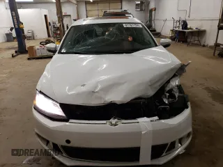 2014 Volkswagen Jetta TDI w/Premium with VIN 3VW3L7AJ3EM297108, listed as a Copart auction lot 81161134 with 160,656 mi miles and Salvage title. Bid and sale history available at DreamBid. Image 5.
