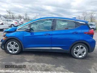 2021 Chevrolet Bolt EV LT z VIN 1G1FY6S08M4112443, wystawiony jako IAAI lot #42045018 z przebiegiem 38 920 mil mil oraz . Historia ofert i sprzedaży dostępna na DreamBid. Obrazek 14.